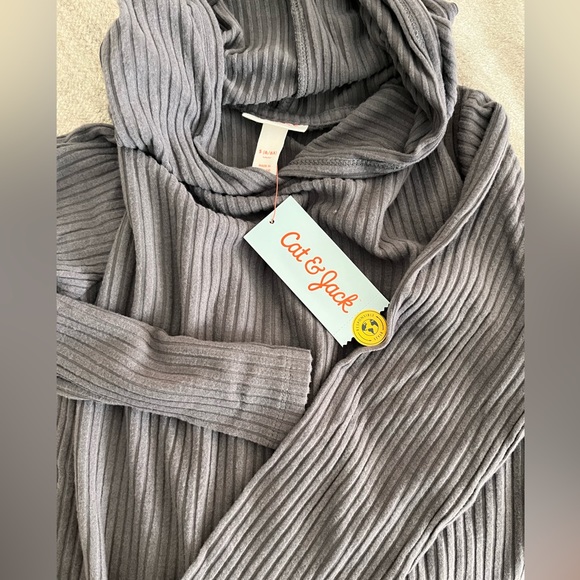 NWT Cozy Ribbed Gray Pullover Hoodie - Picture 3 of 4